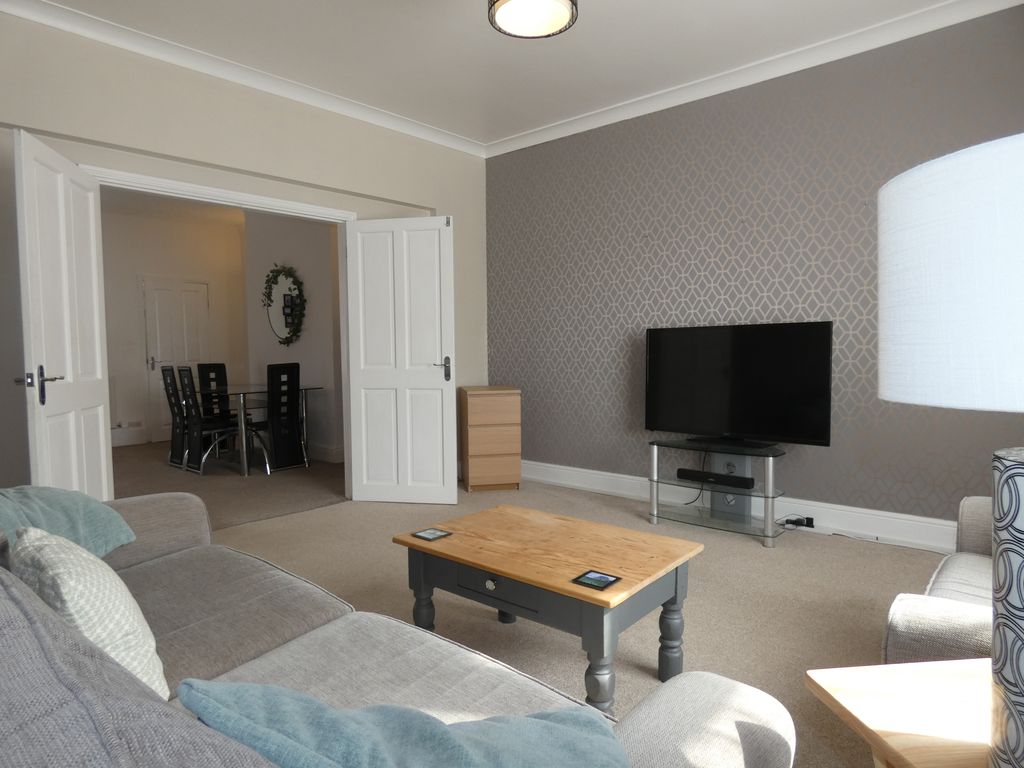 Lounge- click for photo gallery